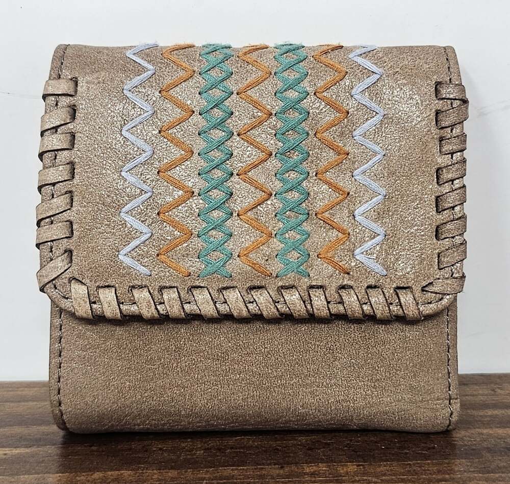 HOBO Foray Small Zip Wallet Hazel Buffed Leather Whipstitch Western Organizer